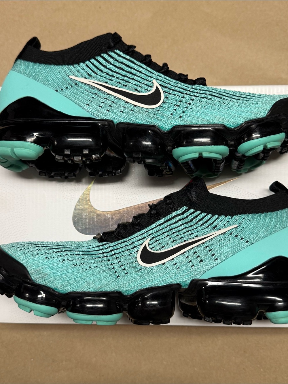 Nike Air Vapormax 3 South Beach Mens size 10 running shoes Rare!
